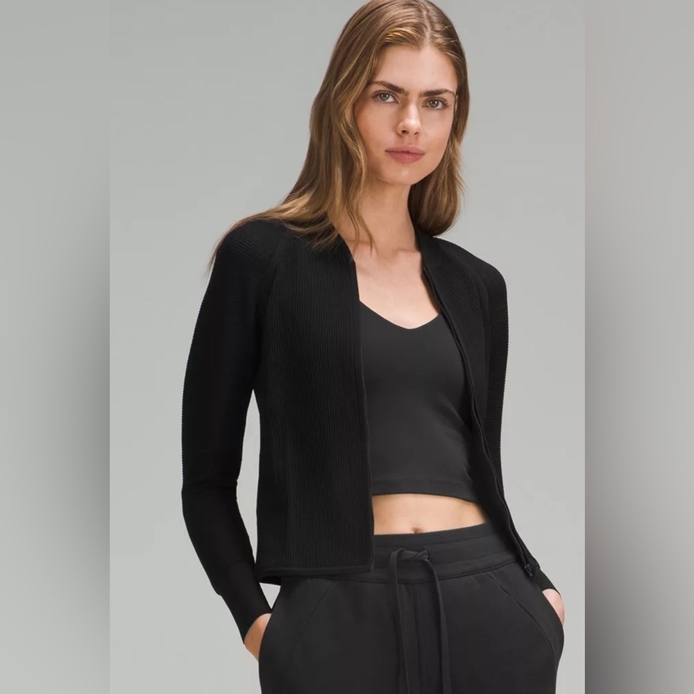 Lululemon Lightweight Ribbed Knit Jacket in black size M